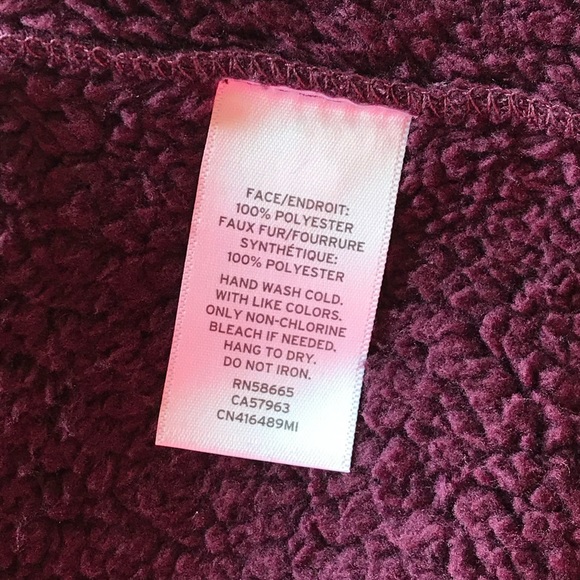 Caslon Womens Reversible Faux Shearling Vest - Picture 8 of 8